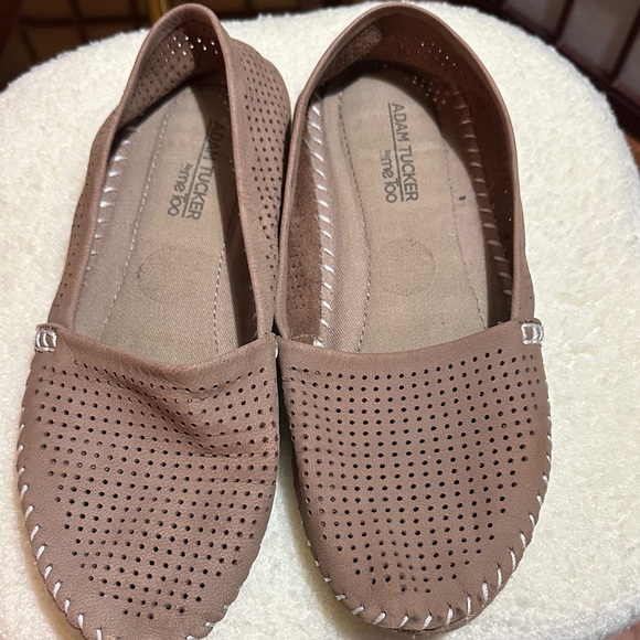 Adam Tucker Beige Perforated Loafers - Picture 1 of 7